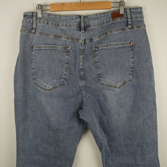 Judy Blue Boyfriend Cut Mid Rise Size 20W - Picture 6 of 9